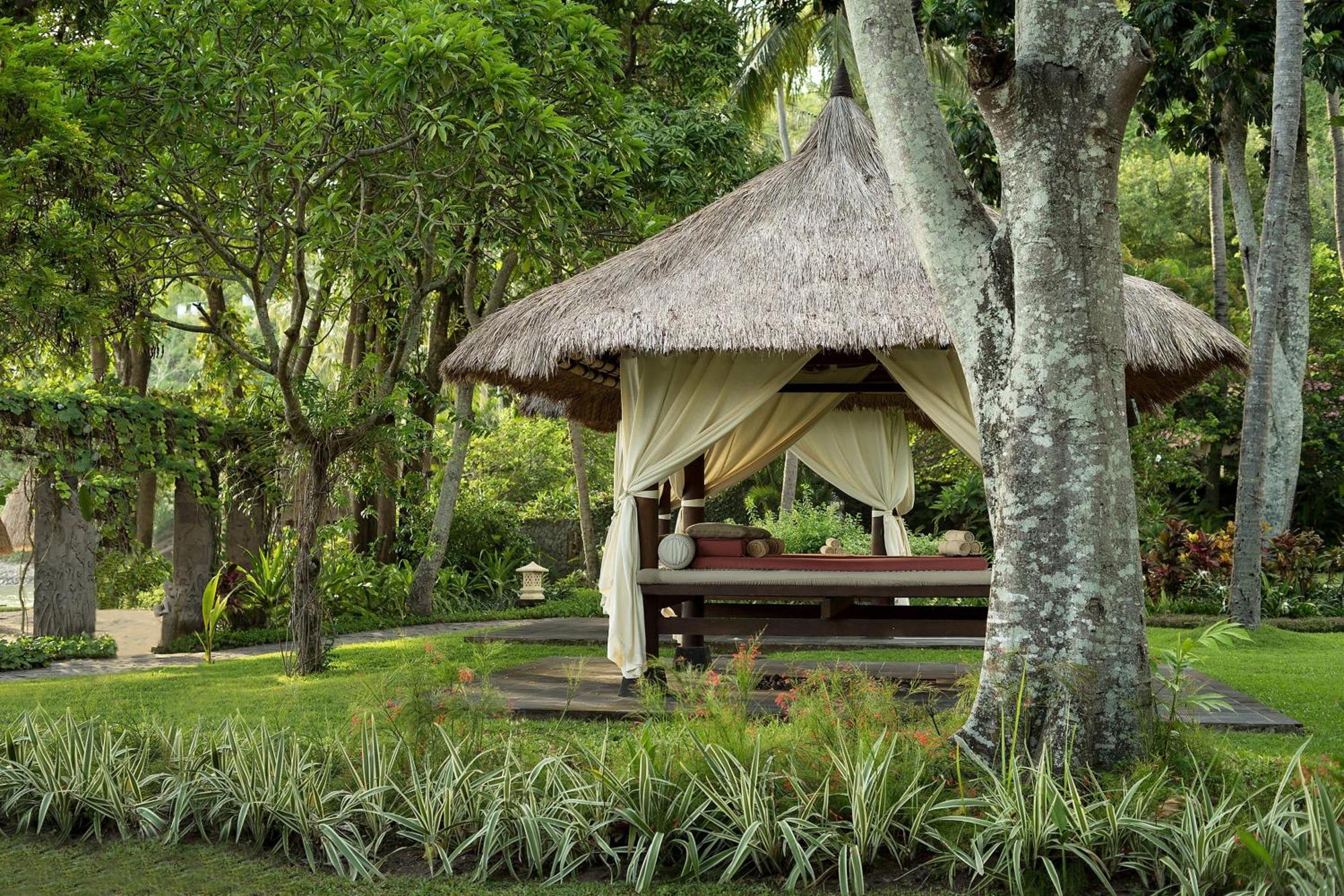 Sheraton Senggigi Beach Resort Мангсит Экстерьер фото