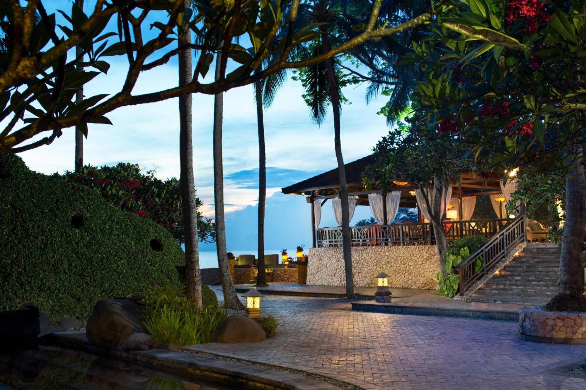 Sheraton Senggigi Beach Resort Мангсит Экстерьер фото